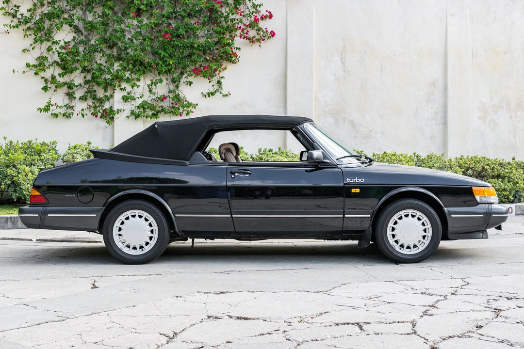 1989 Saab 900 Turbo 1st Gen - Image 22 of 31