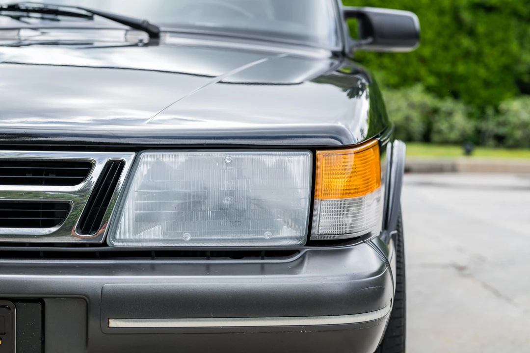 1989 Saab 900 Turbo 1st Gen - Image 26 of 31