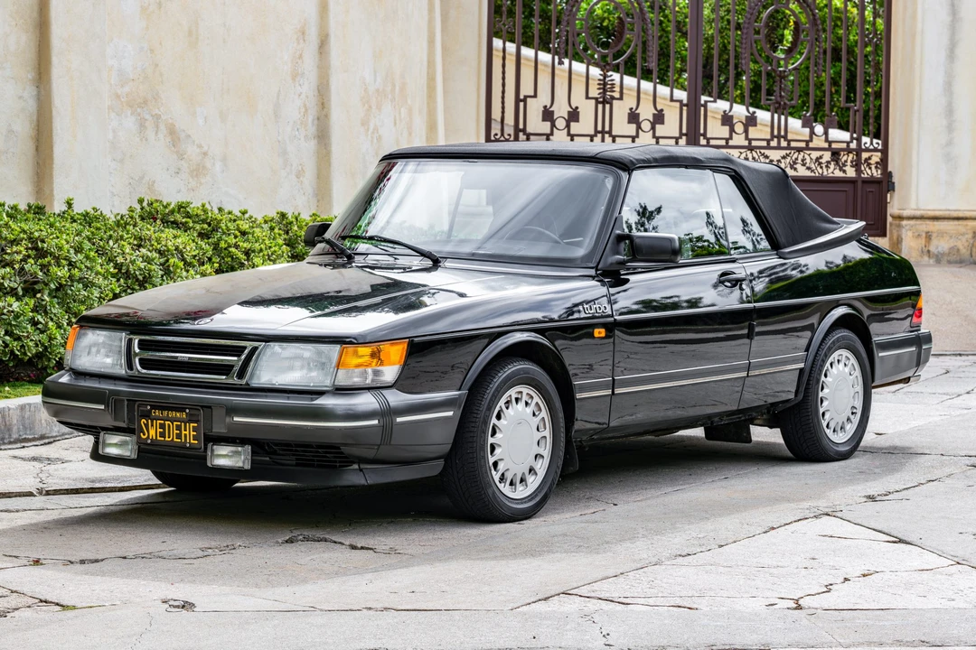 1989 Saab 900 Turbo 1st Gen - Image 14 of 31