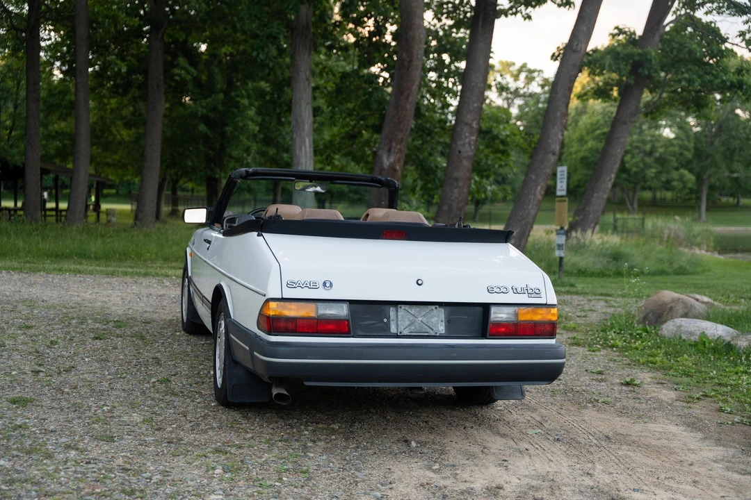 1989 Saab 900 Turbo 1st Gen - Image 30 of 31