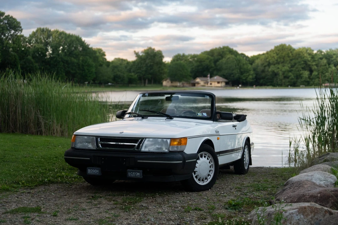 1989 Saab 900 Turbo 1st Gen - Image 9 of 31