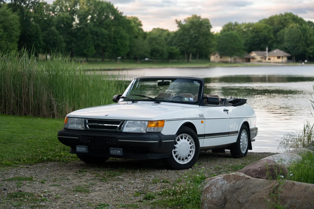 1989 Saab 900 Turbo 1st Gen - Image 12 of 31
