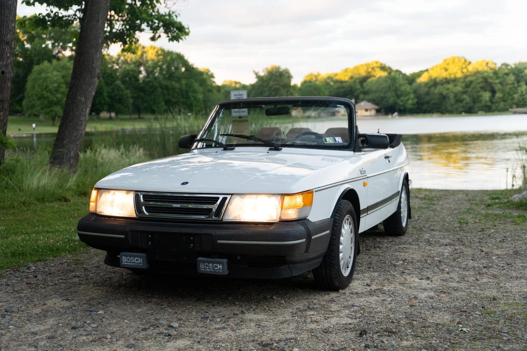 1989 Saab 900 Turbo 1st Gen - Image 10 of 31