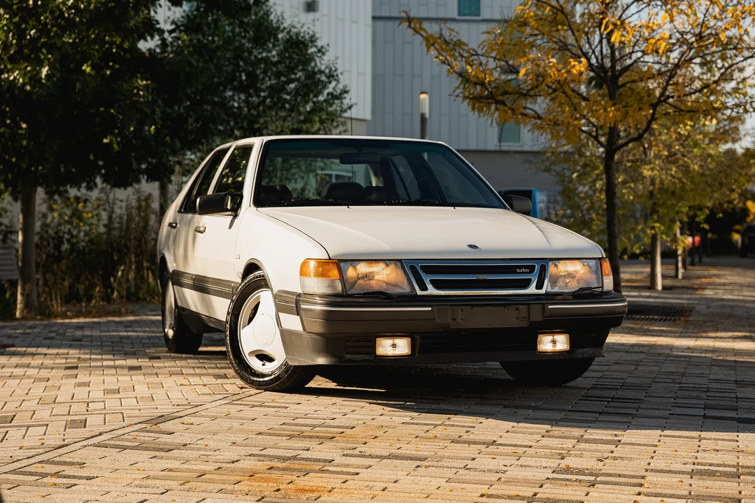 1989 Saab 9000 - Image 13 of 31