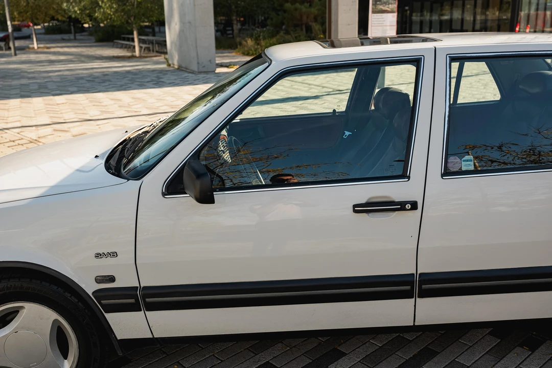 1989 Saab 9000 - Image 30 of 31