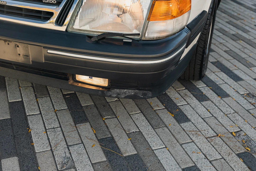 1989 Saab 9000 - Image 23 of 31
