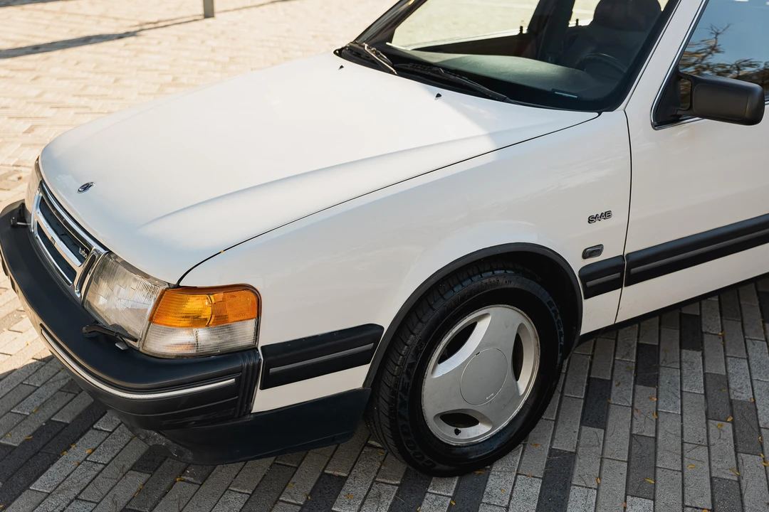 1989 Saab 9000 - Image 24 of 31