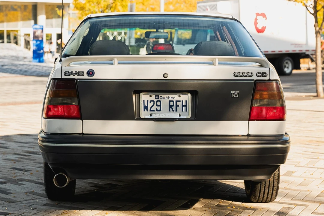 1989 Saab 9000 - Image 5 of 31