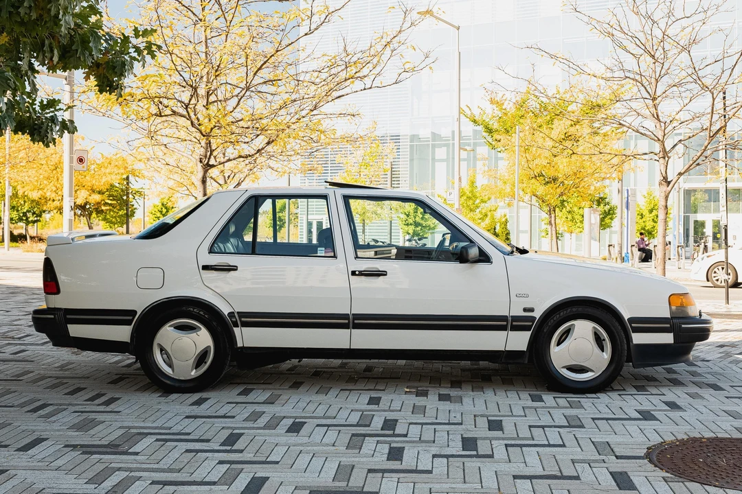 1989 Saab 9000 - Image 3 of 31