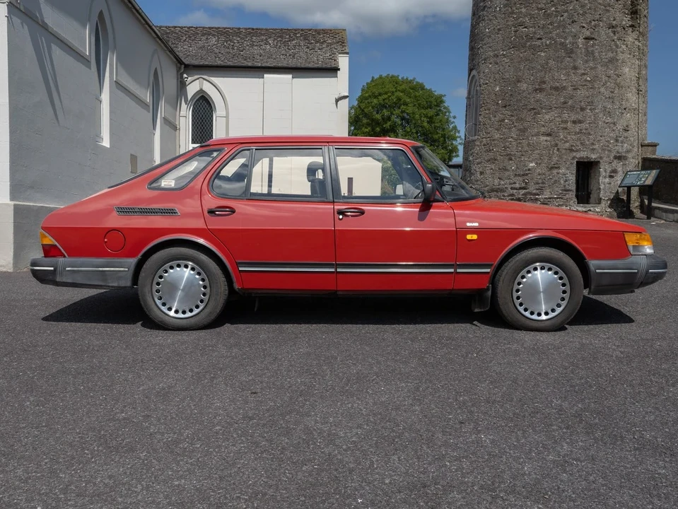 1989 Saab 900 1st Gen - Image 13 of 30