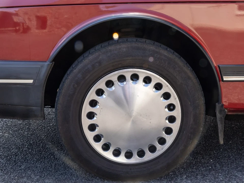 1989 Saab 900 1st Gen - Image 20 of 30
