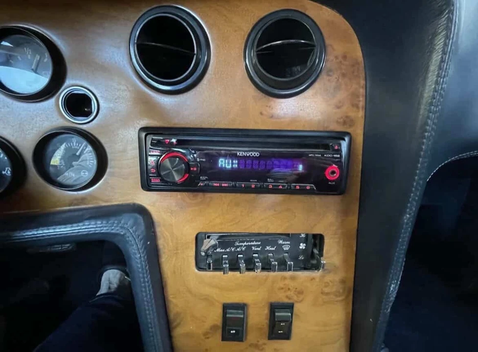 1989 Studebaker Avanti - Image 29 of 31