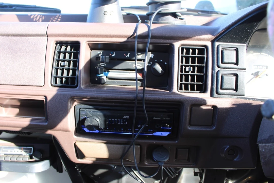 1989 Suzuki Carry & Every 7th Gen - Image 17 of 21