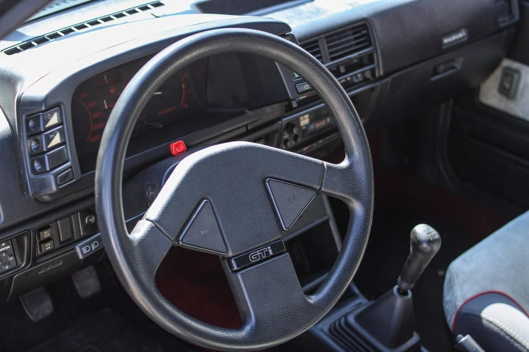 1989 Suzuki - Image 12 of 31