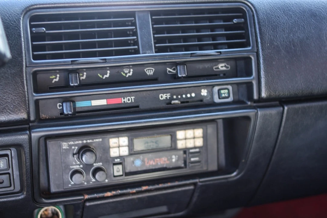 1989 Suzuki - Image 17 of 31