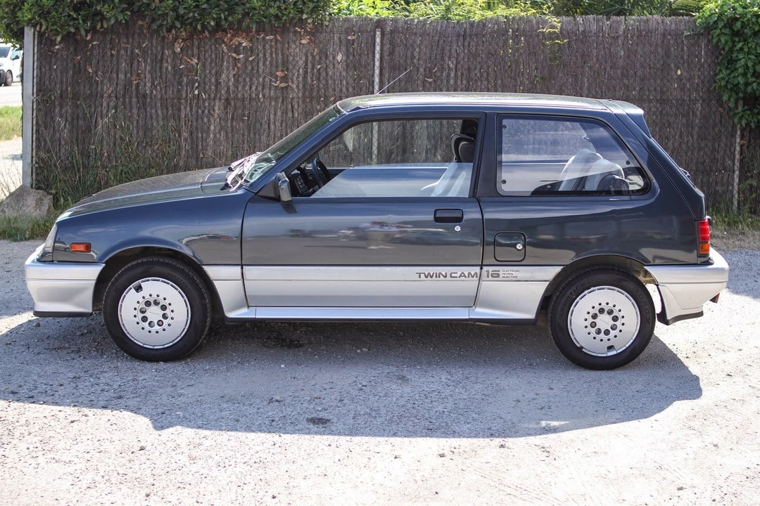 1989 Suzuki - Image 7 of 31