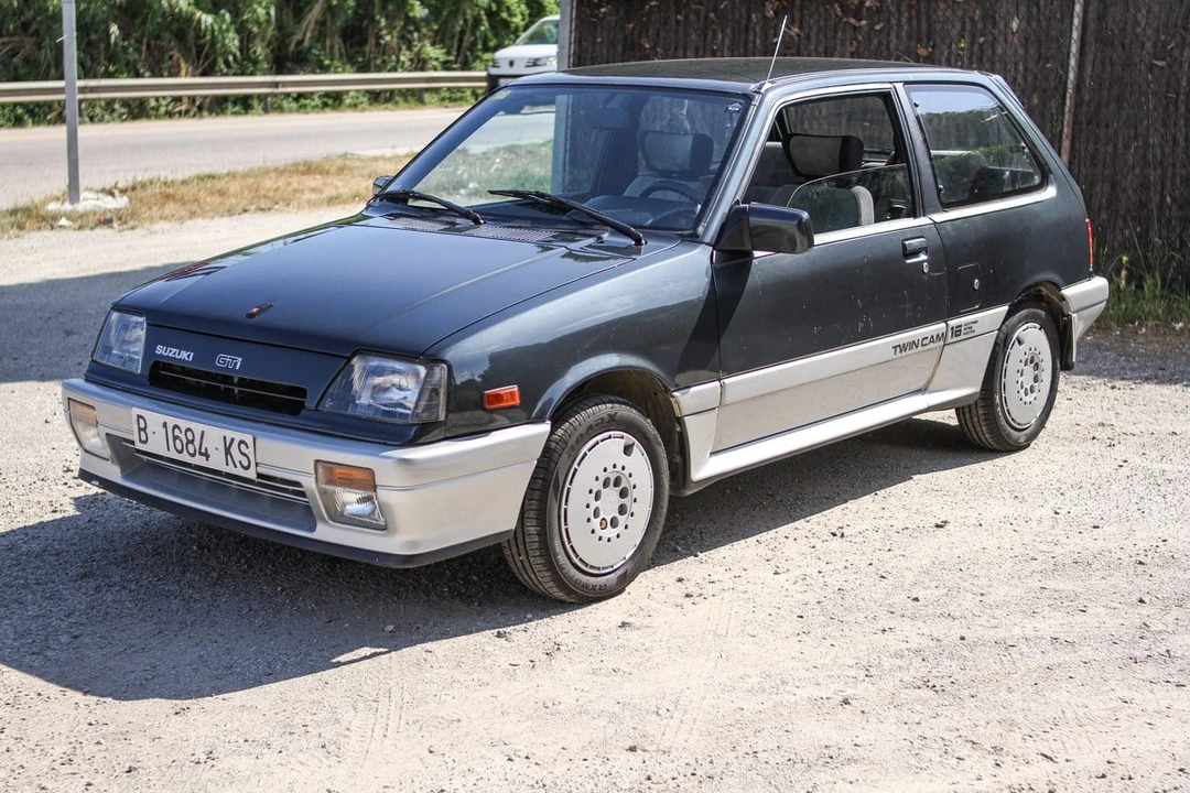1989 Suzuki - Image 3 of 31