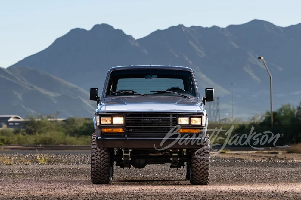 1989 Toyota J60 Land Cruiser - Image 10 of 31