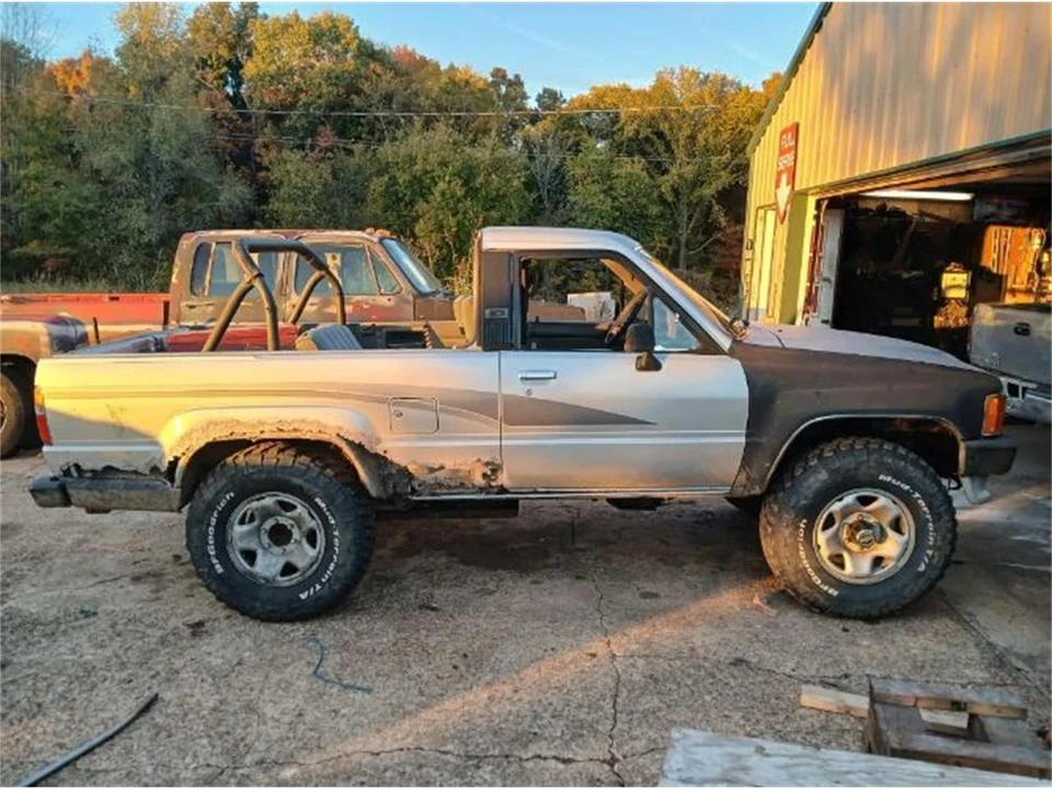 1989 Toyota 4Runner 1st Gen - Image 7 of 19