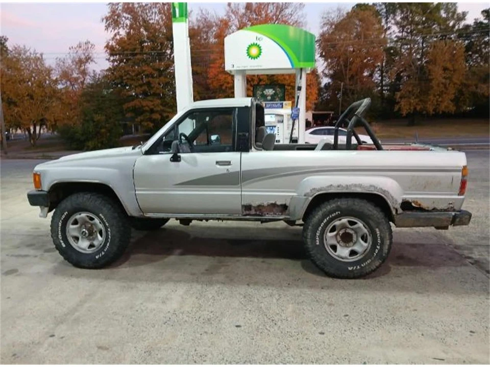 1989 Toyota 4Runner 1st Gen - Image 8 of 19