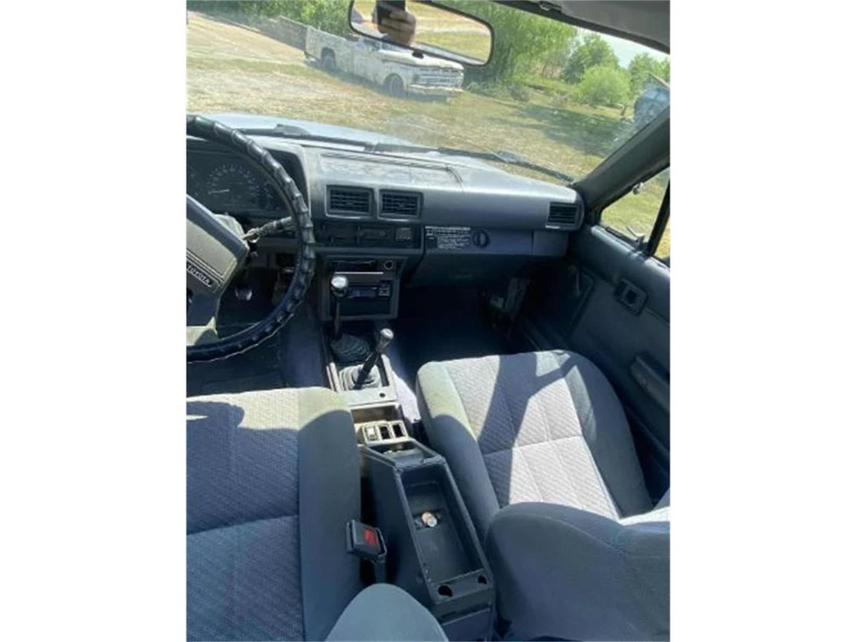 1989 Toyota 4Runner 1st Gen - Image 11 of 19