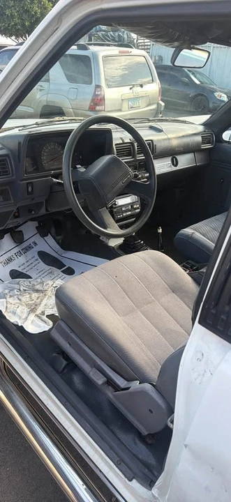 1989 Toyota 4Runner 1st Gen - Image 8 of 12