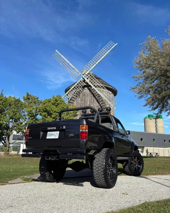 1989 Toyota 4Runner 1st Gen - Image 2 of 5