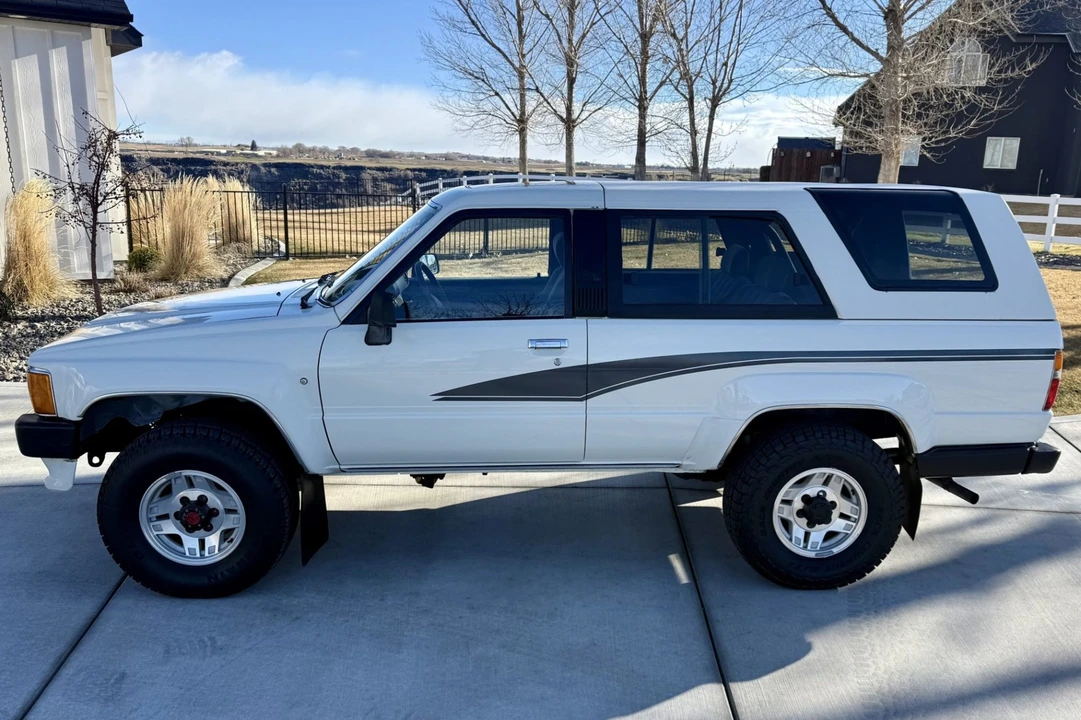 1989 Toyota 4Runner 1st Gen - Image 3 of 7