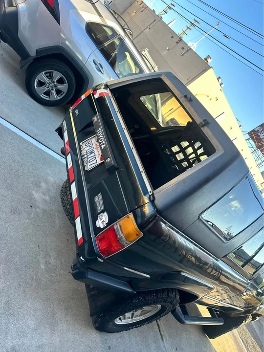 1989 Toyota 4Runner 1st Gen - Image 4 of 11