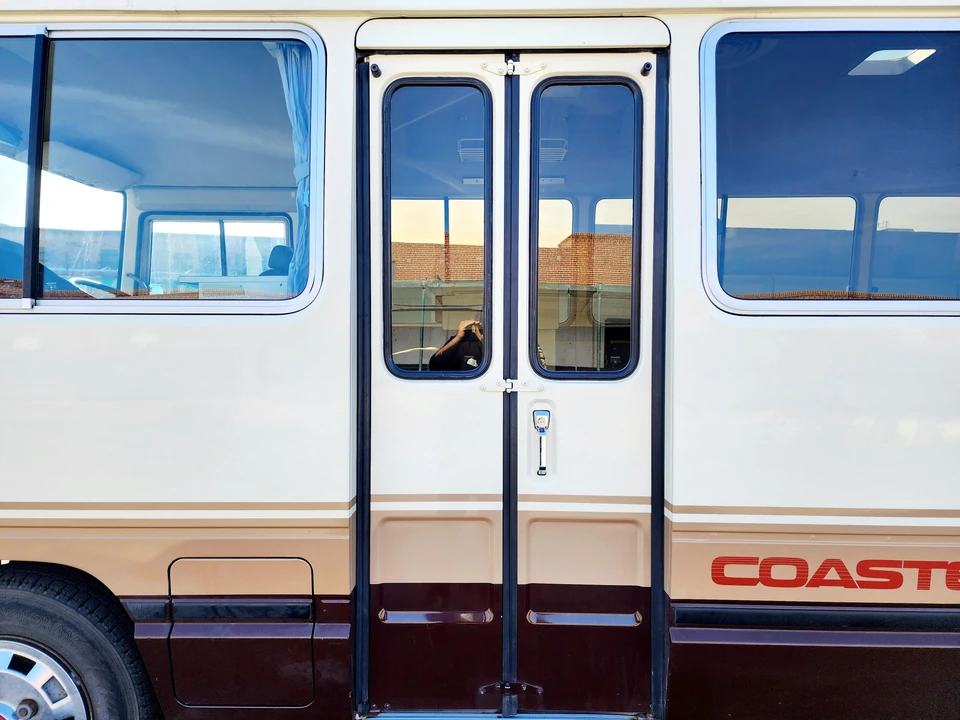 1989 Toyota Coaster 2nd Gen - Image 24 of 31