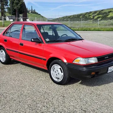 1989 Toyota Corolla DX Sedan 4D