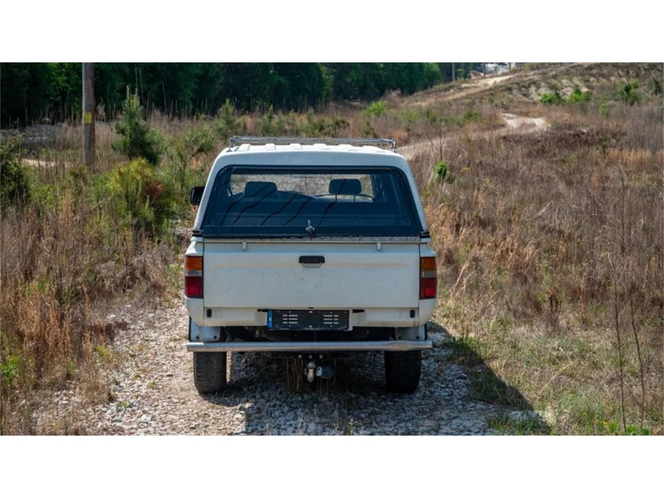1989 Toyota Hilux 5th Gen - Image 8 of 31