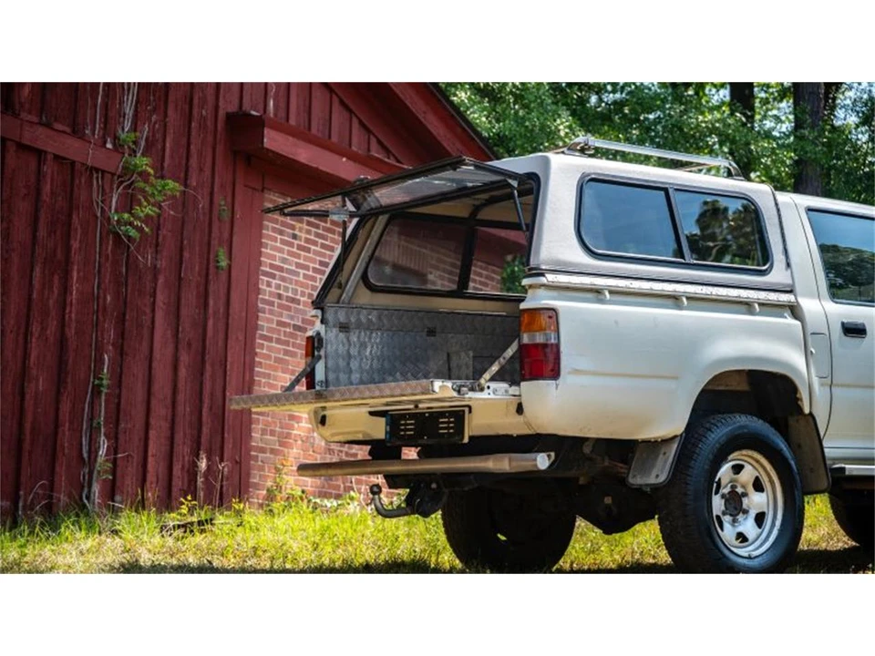 1989 Toyota Hilux 5th Gen - Image 3 of 31