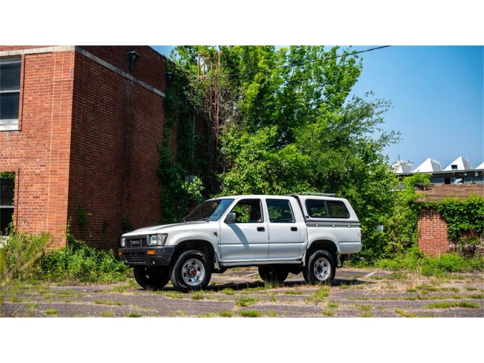 1989 Toyota Hilux 5th Gen - Image 15 of 31