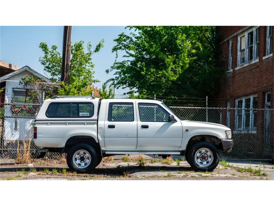 1989 Toyota Hilux 5th Gen - Image 7 of 31