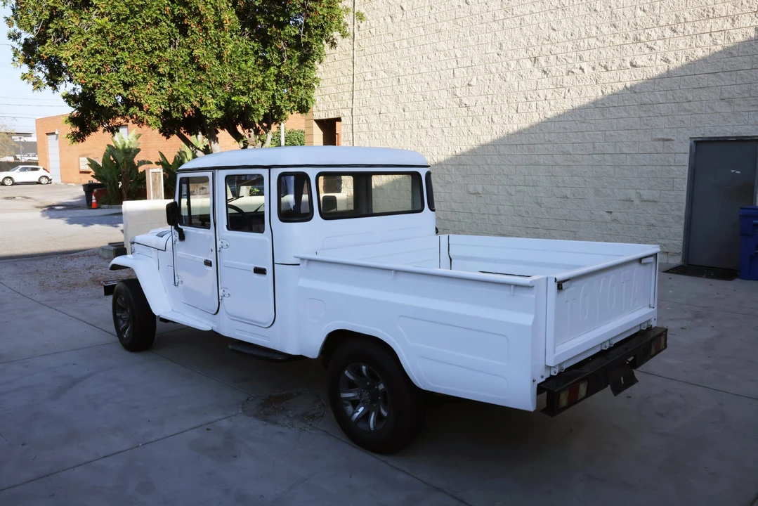1989 Toyota Bandeirante - Image 16 of 31