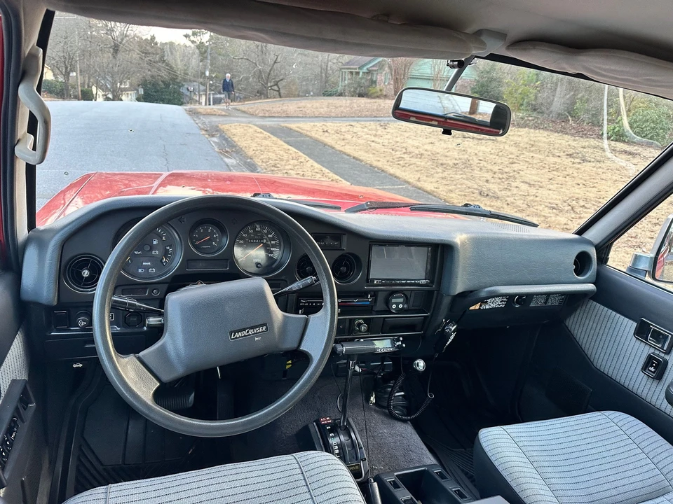 1989 Toyota J60 Land Cruiser - Image 10 of 22