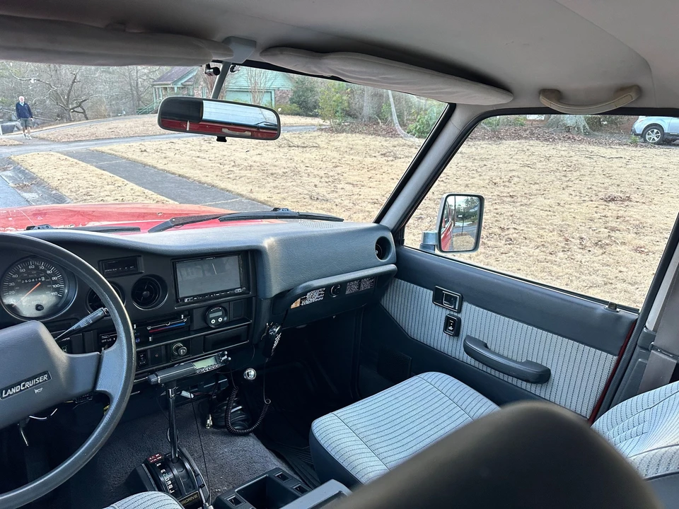 1989 Toyota J60 Land Cruiser - Image 8 of 22