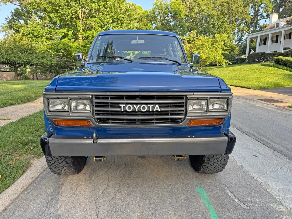 1989 Toyota J60 Land Cruiser - Image 2 of 31