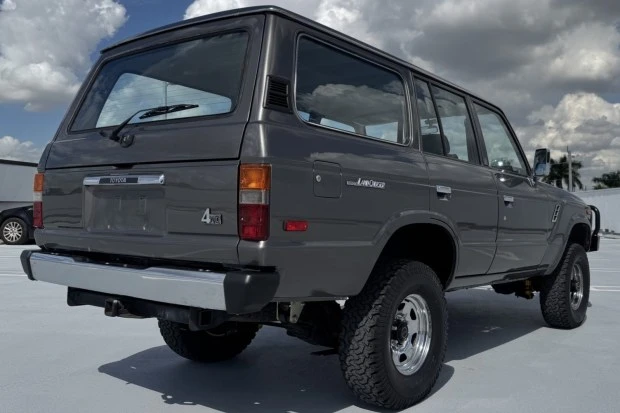 1989 Toyota J60 Land Cruiser - Image 2 of 7