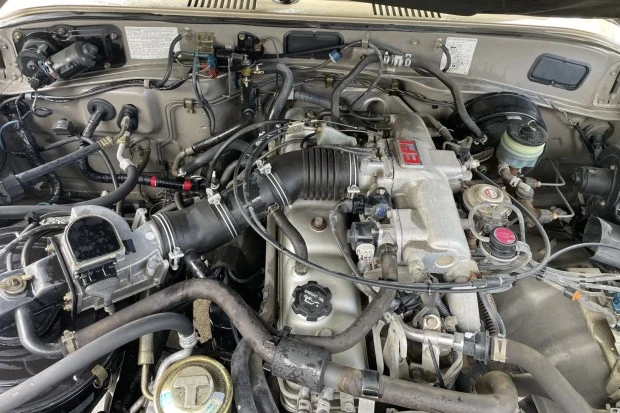 1989 Toyota J60 Land Cruiser - Image 6 of 8