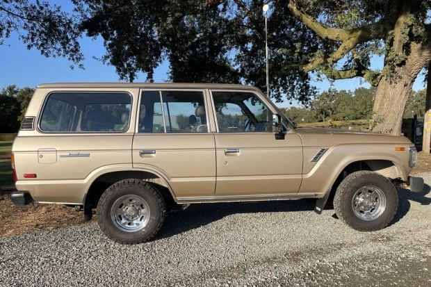 1989 Toyota J60 Land Cruiser - Image 3 of 8