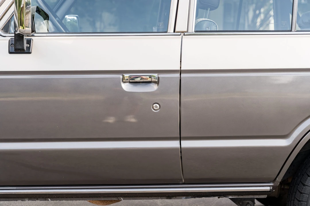 1989 Toyota J60 Land Cruiser - Image 17 of 31