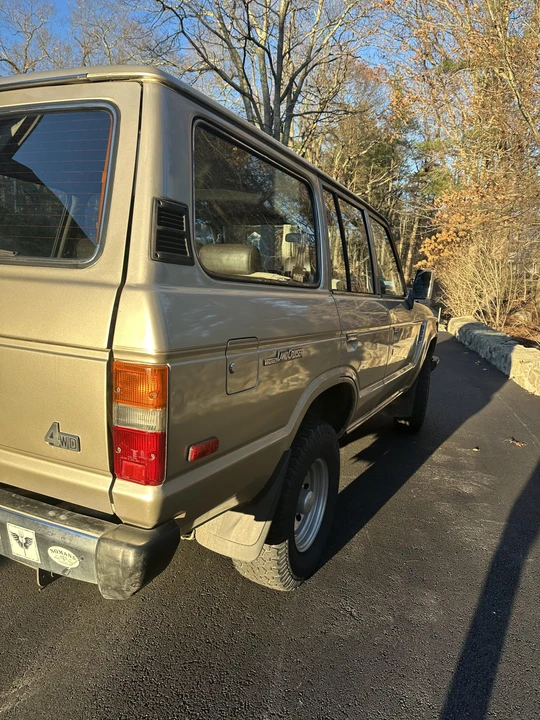 1989 Toyota J60 Land Cruiser - Image 10 of 31