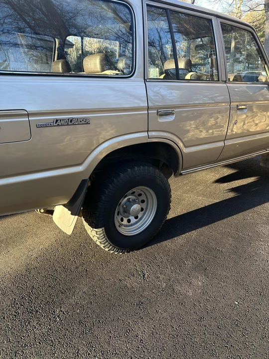 1989 Toyota J60 Land Cruiser - Image 19 of 31