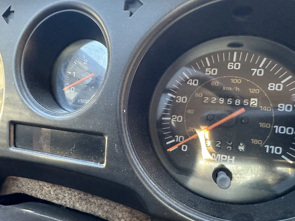 1989 Toyota J60 Land Cruiser - Image 25 of 31