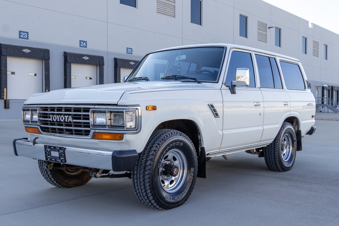 1989 Toyota J60 Land Cruiser - Image 2 of 31