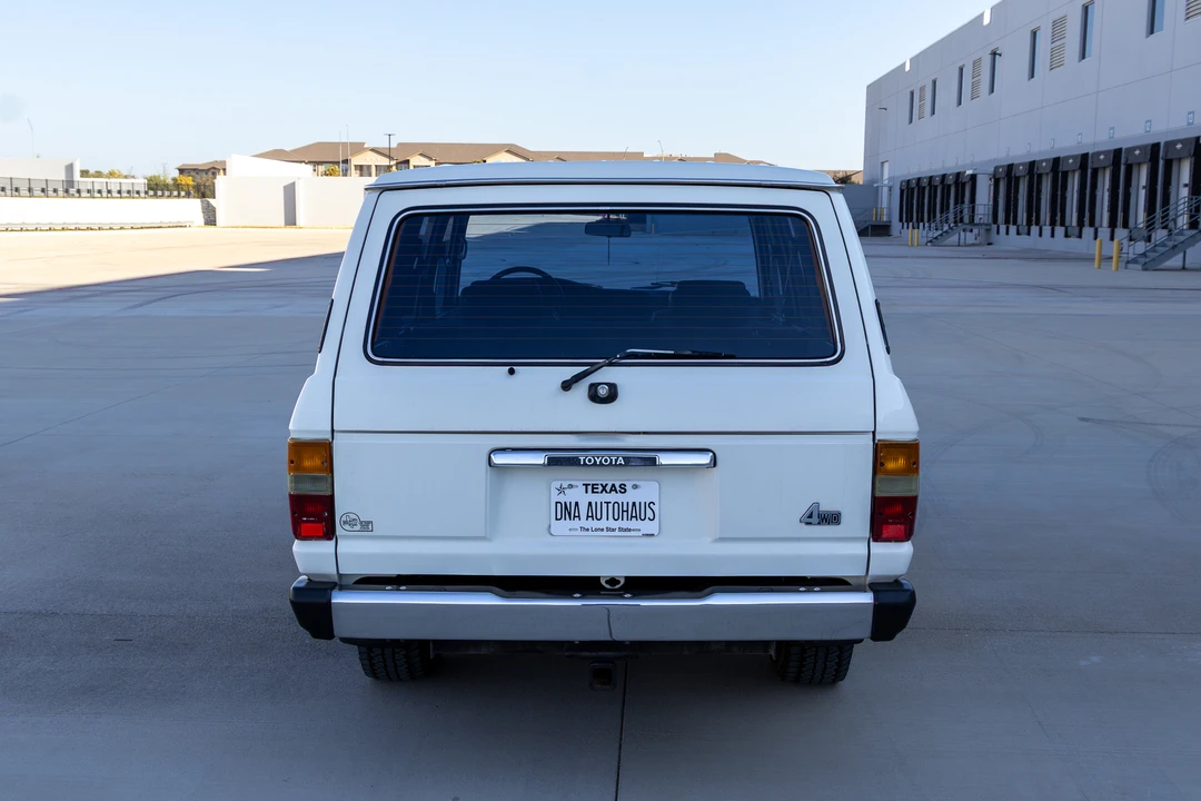 1989 Toyota J60 Land Cruiser - Image 13 of 31