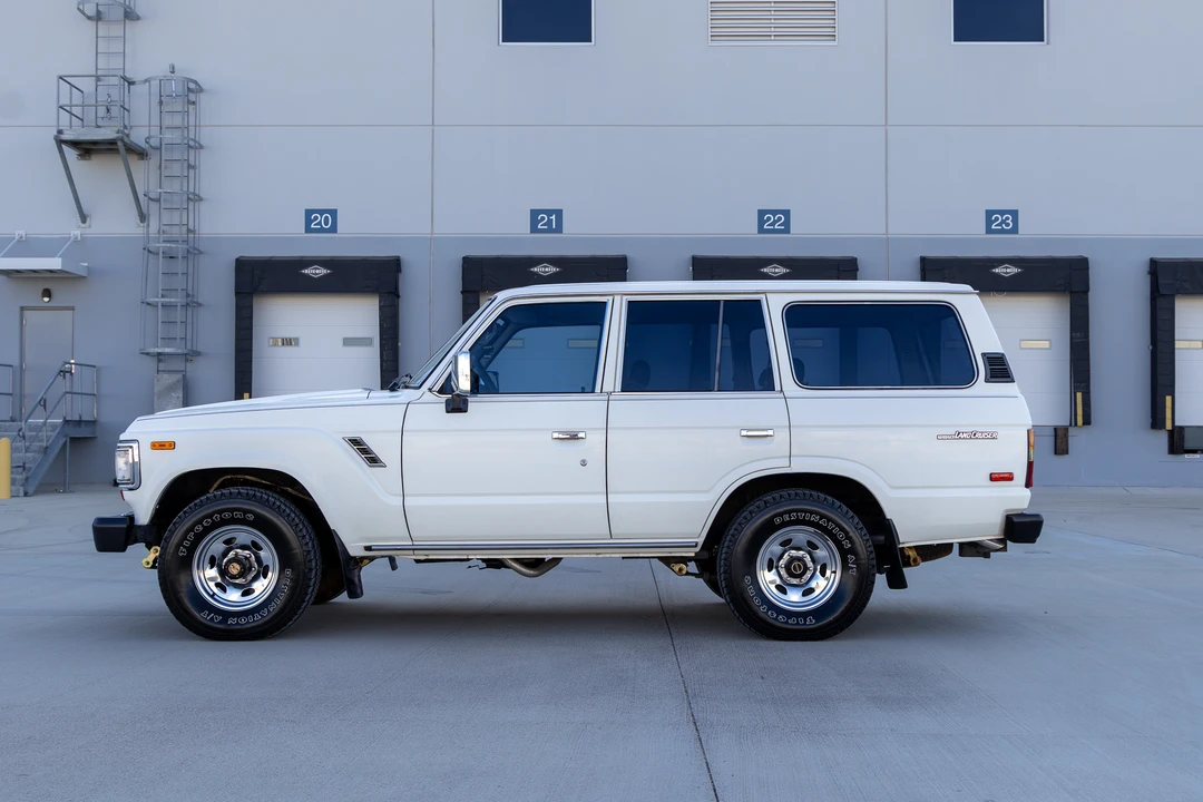 1989 Toyota J60 Land Cruiser - Image 6 of 31