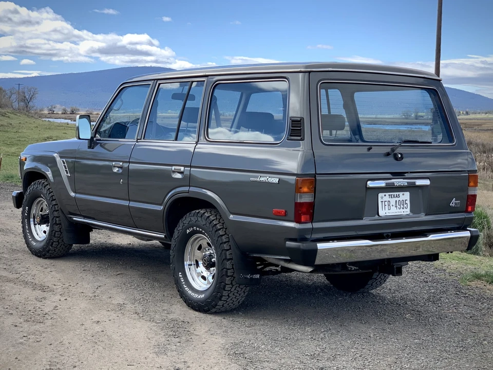 1989 Toyota J60 Land Cruiser - Image 9 of 31